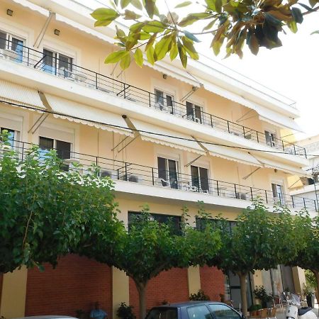 Ωρεοι Hotel Лутра Едипсу Екстериор снимка