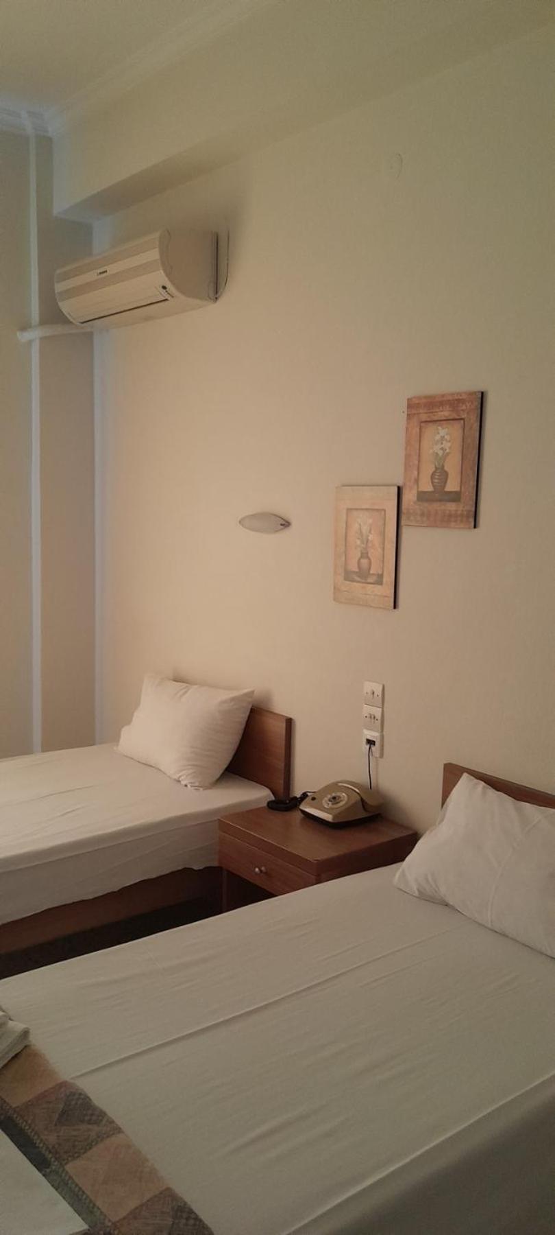 Ωρεοι Hotel Лутра Едипсу Екстериор снимка